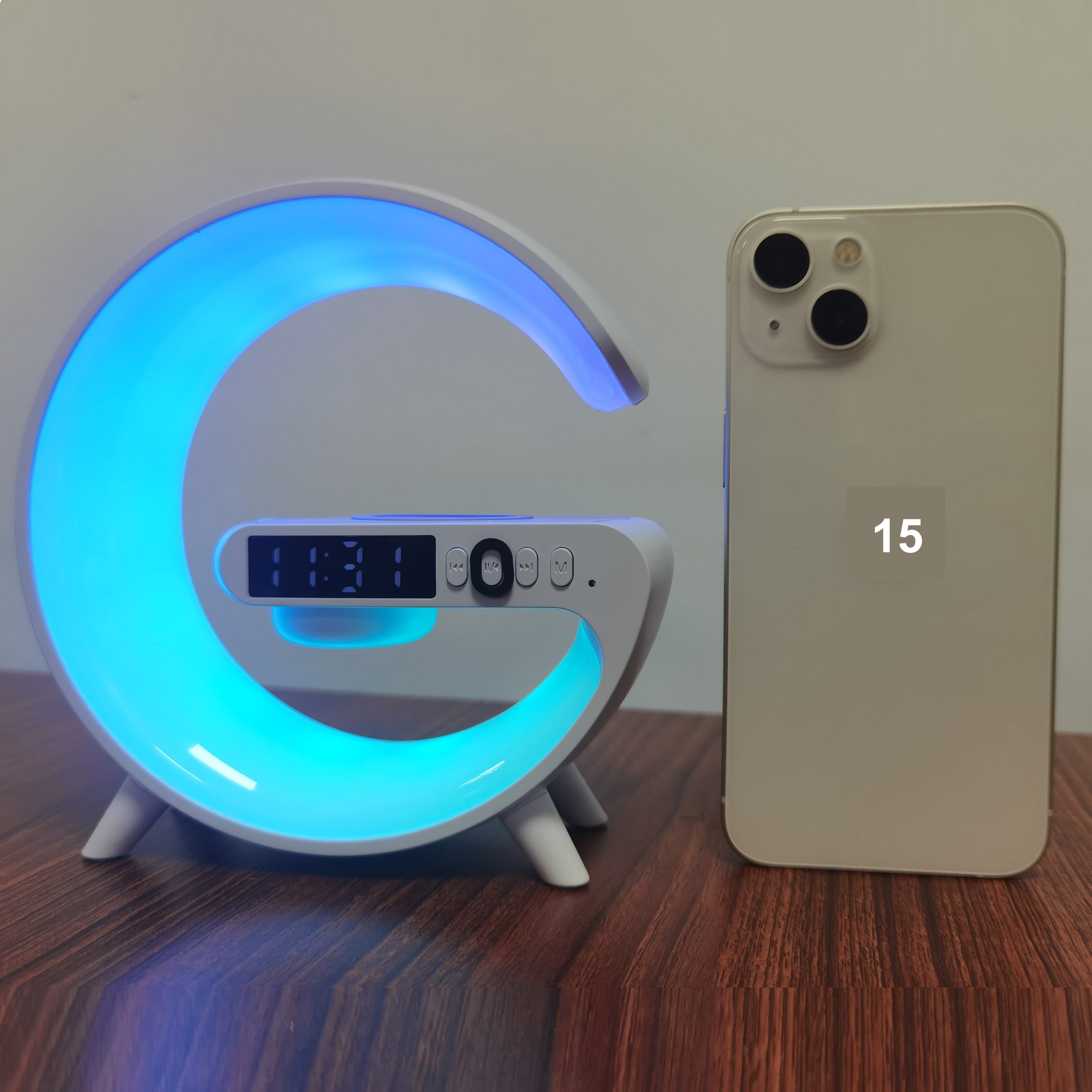 Wireless Wireless Speaker with RGB Light Strip, Adjustable Brightness Desk Lamp and Fast Charging Alarm Clock for Heavy Sleepers - USB Type-C, Ideal for Bedroom, Dorm, Gift